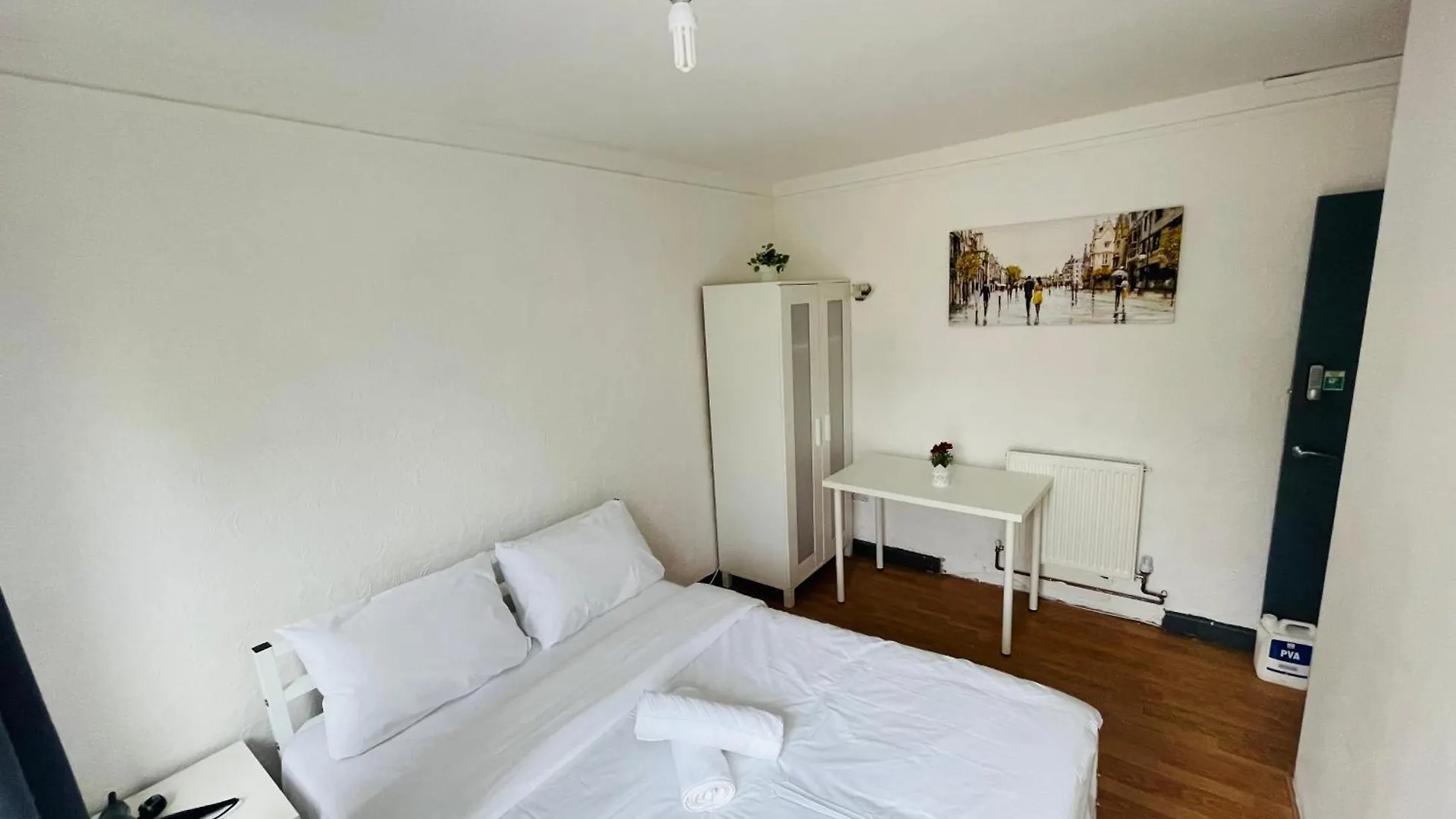Double Room Near Canary Wharf 32 London